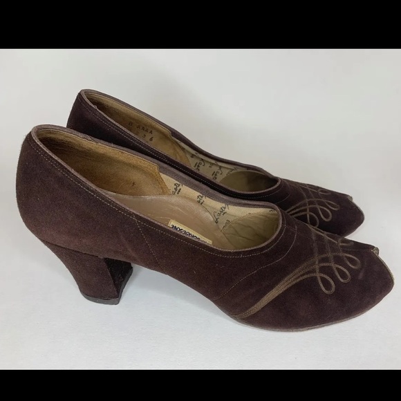 VTG 1930s Peep Toe Suede Heels Pumps Sz 8AAAA - Picture 4 of 6